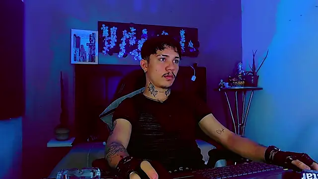HannibalLester's Live XXX Chat