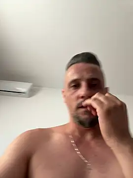 XXX chat uživo modela InsaneMattt