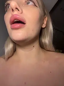 Živý XXX chat HugeBoobsAlice