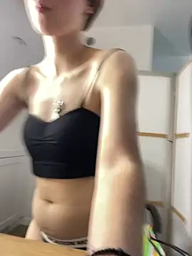 MartiniiSelenna's Live XXX Chat
