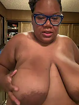 InterRacialFacial7296 – Naživo XXX chat