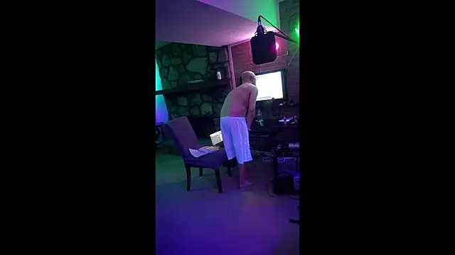 chronic_vibez: онлайн-секс-чат