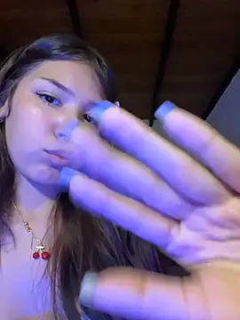 Kitty20205 Chat XXX in diretta