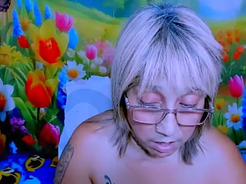 indianroxyのライブXXXチャット