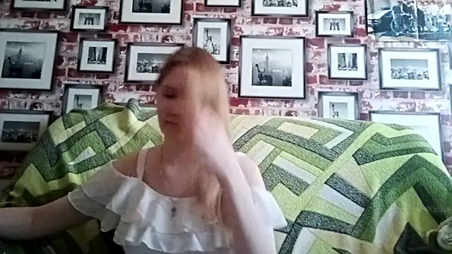 Онлайн чат XXX EvieBaggette