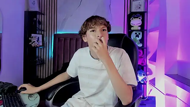 SthepanodiMonaco Live XXX-Chat