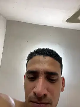 ikaro21 Live XXX-Chat