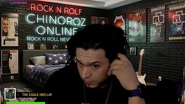 chino_roz Adlı Modelin Canlı XXX Sohbeti