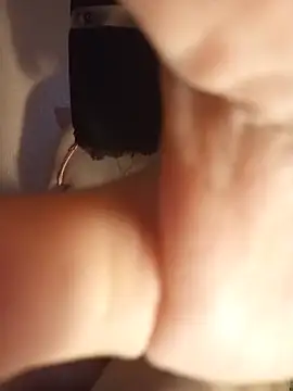 Lara-_-28 Live XXX-Chat