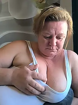 jusichka live XXX chat