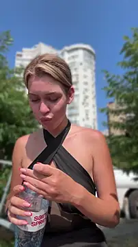 KikiWatson live XXX chat