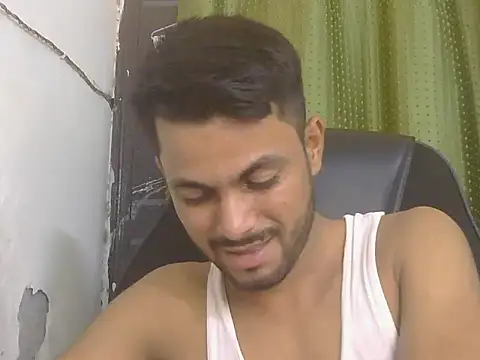 Stubborndesiboy live XXX chat