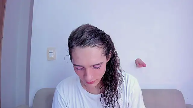 Chatroom XXX en direct de CandyDance1_