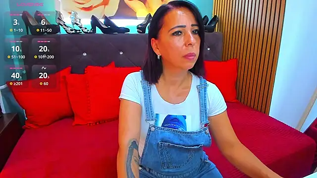 XXX chat uživo modela LauraSiin
