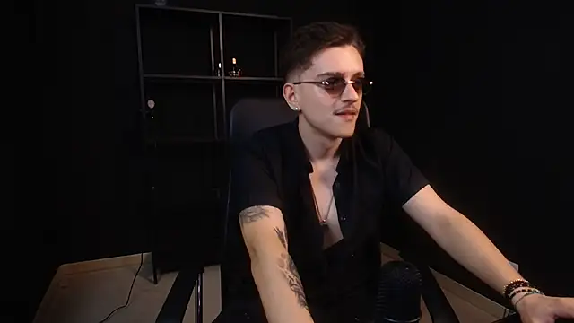 FelixStarkk – Live XXX-chat