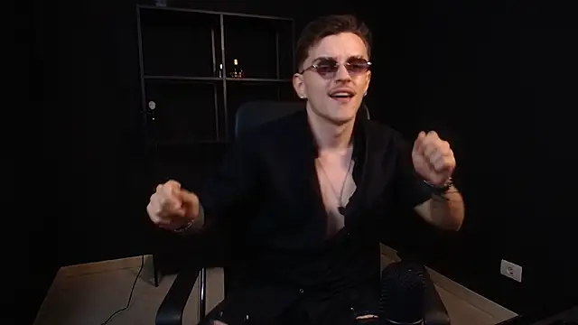 FelixStarkk Chat XXX live