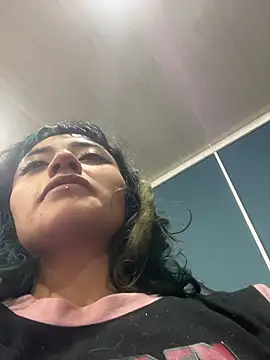baby_akuma_'s Live XXX Chat