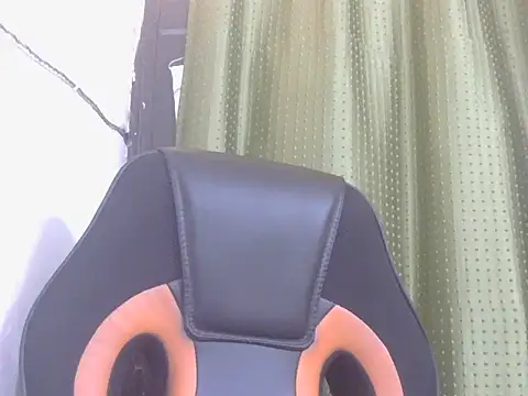 Stubborndesiboy Chat XXX in diretta