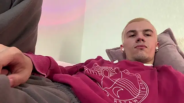 Jeremy1Scott élő XXX-chatje