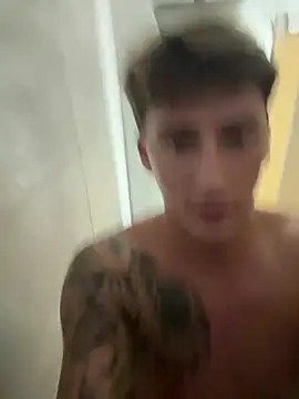 XXX chat uživo modela DaniHort