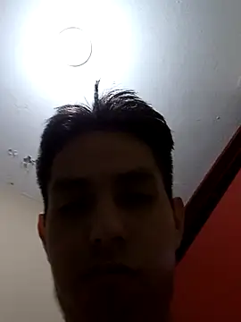 XXX chat uživo modela supguyLat