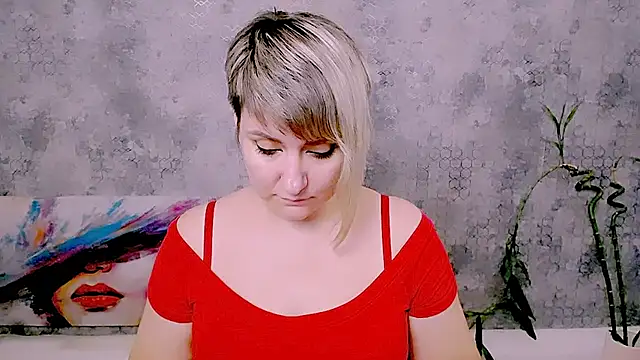 XXX chat uživo modela Djullia