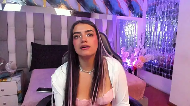 IsaDiiaz 即時 XXX 聊天