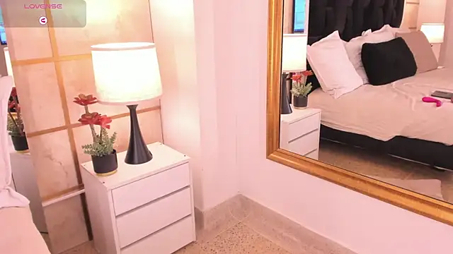 Crystal_Rose__ élő XXX-chatje