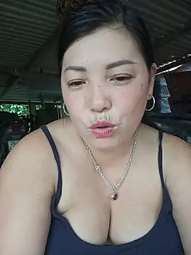 sary-hot2x Adlı Modelin Canlı XXX Sohbeti