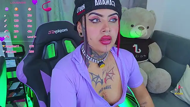 LauriInk1 Live XXX-Chat
