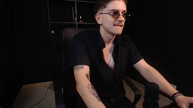 FelixStarkk 现场XXX聊天