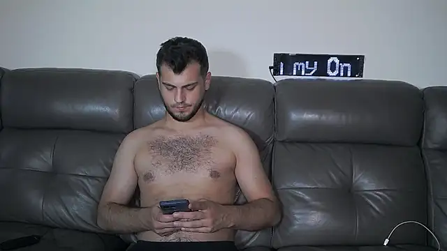 Živý XXX chat CrazyDom1