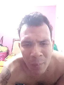 Show modela adriyelkins6912 na web-kameri