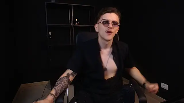 FelixStarkk live XXX chat