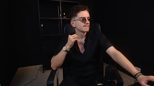 Živý XXX chat FelixStarkk