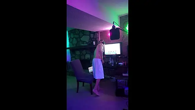 chronic_vibez's Live XXX Chat