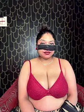 Goddess_Jennifer Chat XXX in diretta