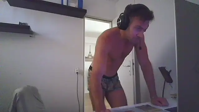 alpha-hunk – Live XXX-chat