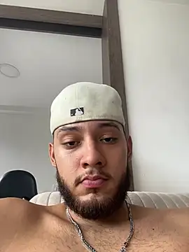 XXX chat uživo modela Ryan_Miller111