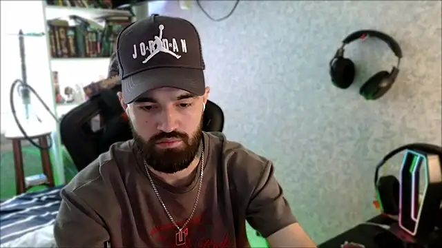 Chatroom XXX en direct de _Serious_Man