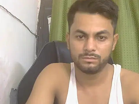 Stubborndesiboy 现场XXX聊天