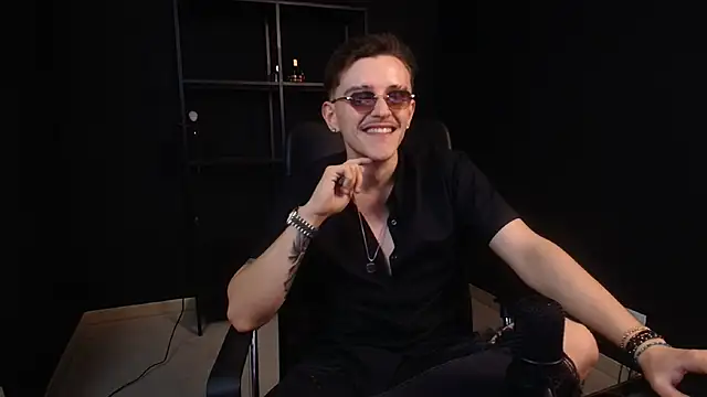 FelixStarkk: απευθείας συνομιλία ΧΧΧ