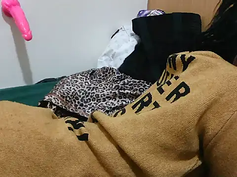 Chat +18 de Sweetqueencum ao vivo