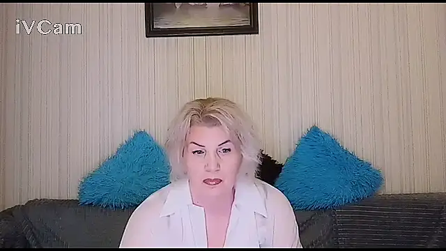 XXX chat uživo modela Solveth