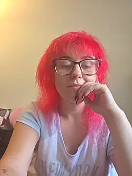 Ashloves_ élő XXX-chatje