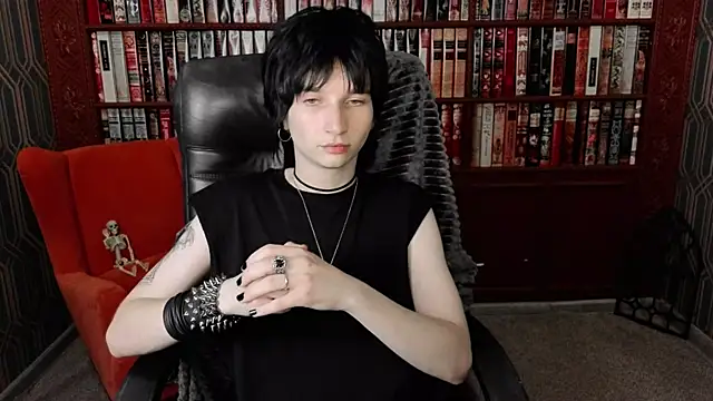 AdonBev élő XXX-chatje