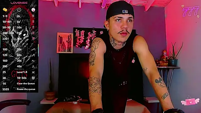 HannibalLester XXX чат на живо