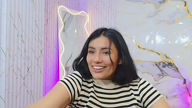 Czat XXX na żywo – PEACHY_TAY