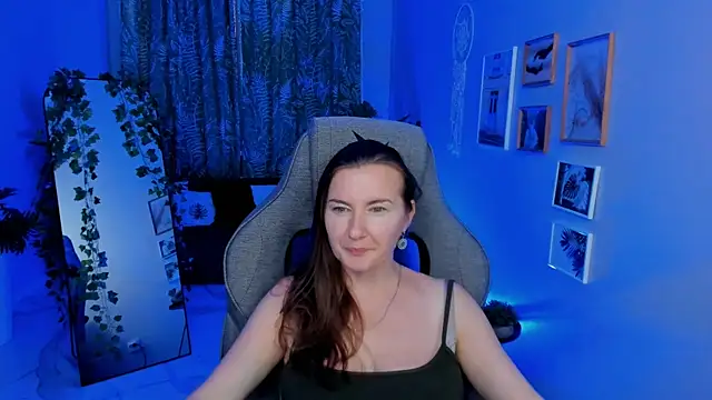 Golden_Dragon live XXX chat