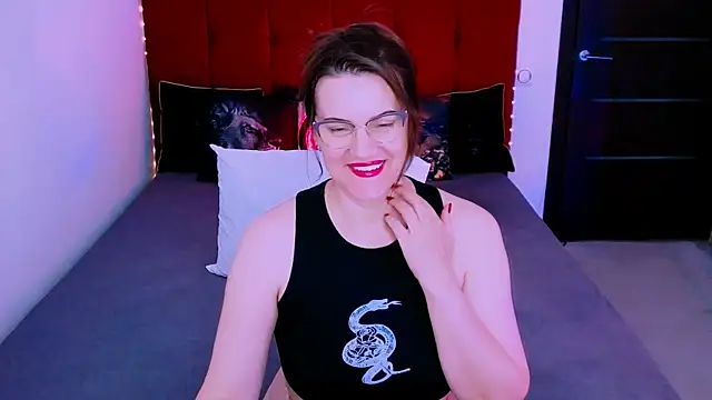 دردشة EvelynPorshe الجنسية المباشرة